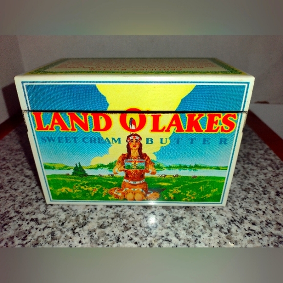 Land O'Lakes Sweet Cream Butter Recipe Box with Alphabet Card-ex Recipe Cards. - Picture 1 of 9